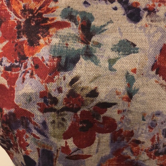 Floral Chic - Picture 2 of 5